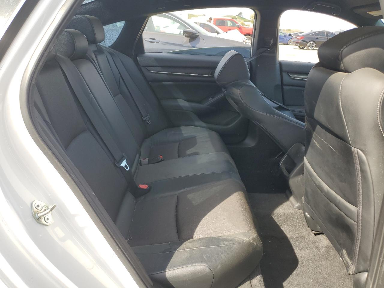 2018 Honda Accord - Image 10
