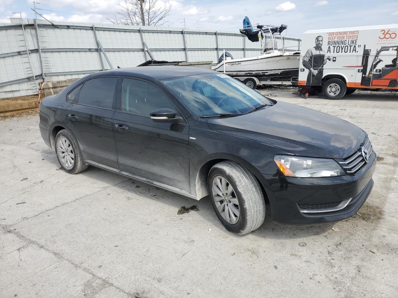 2015 Volkswagen Passat - Image 4