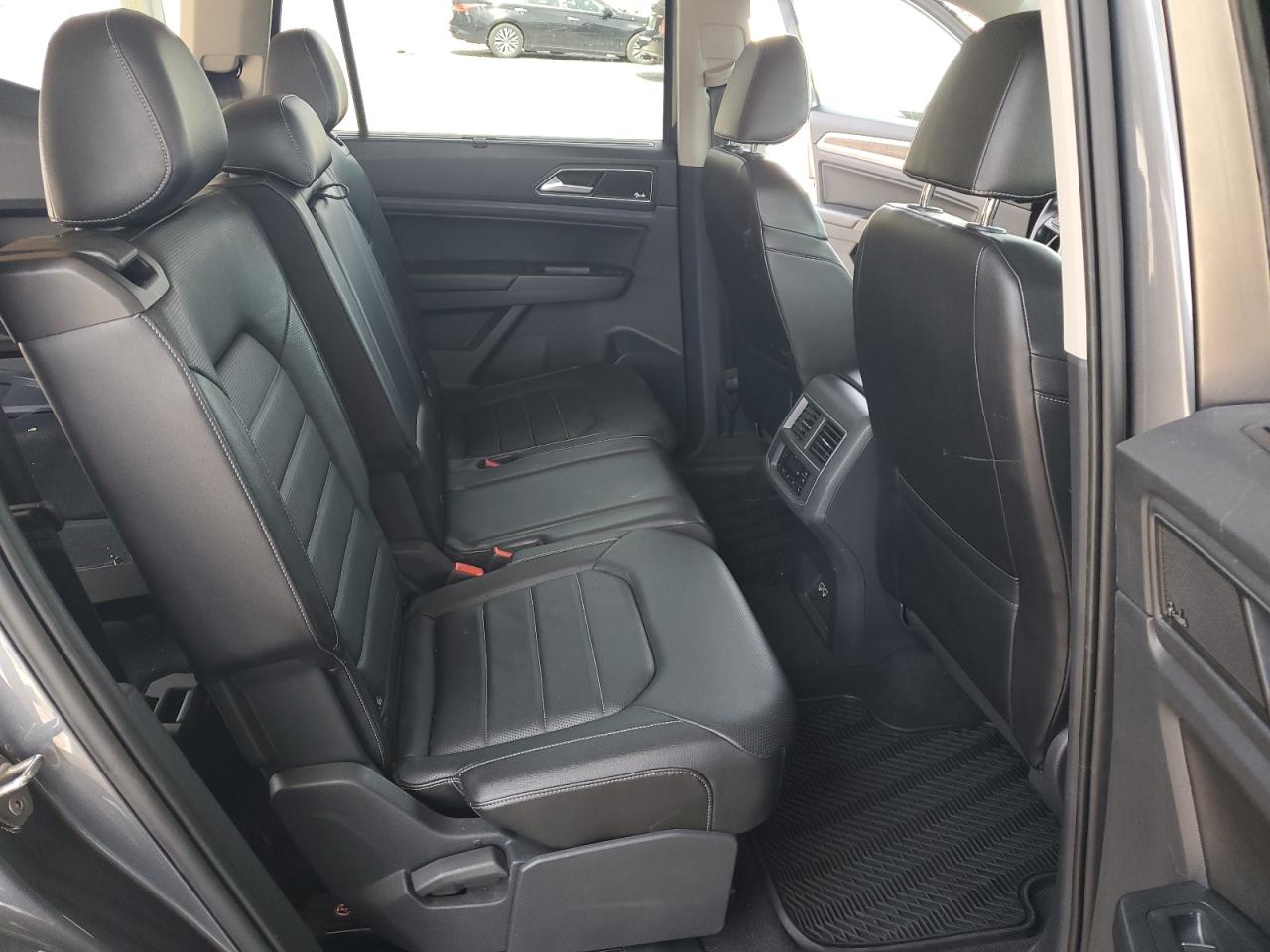 2018 Volkswagen Atlas - Image 10