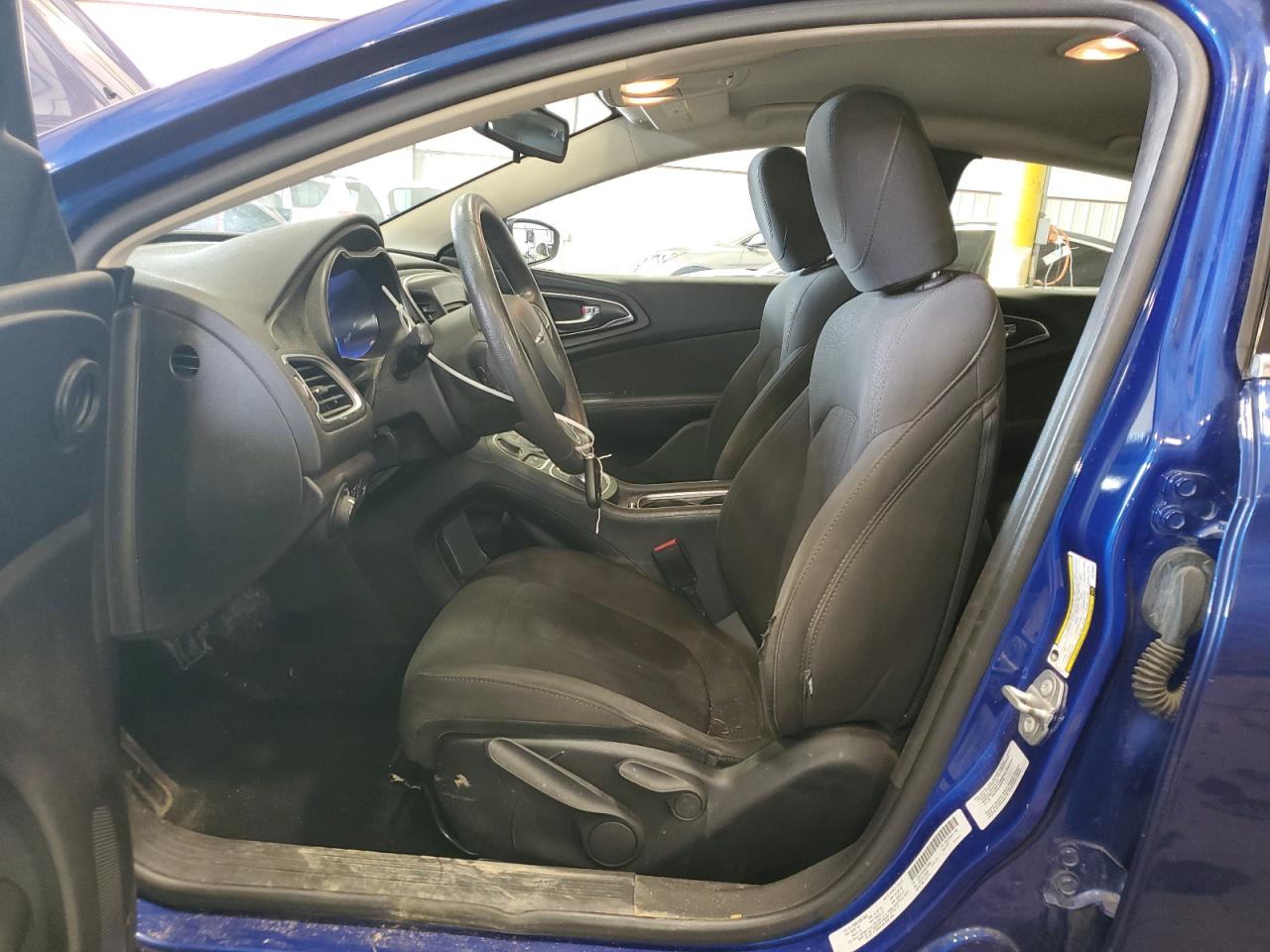 2016 Chrysler 200 - Image 7