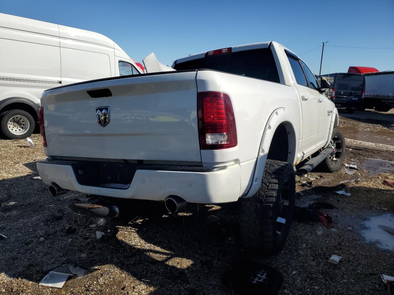 2014 RAM 1500 - Image 3