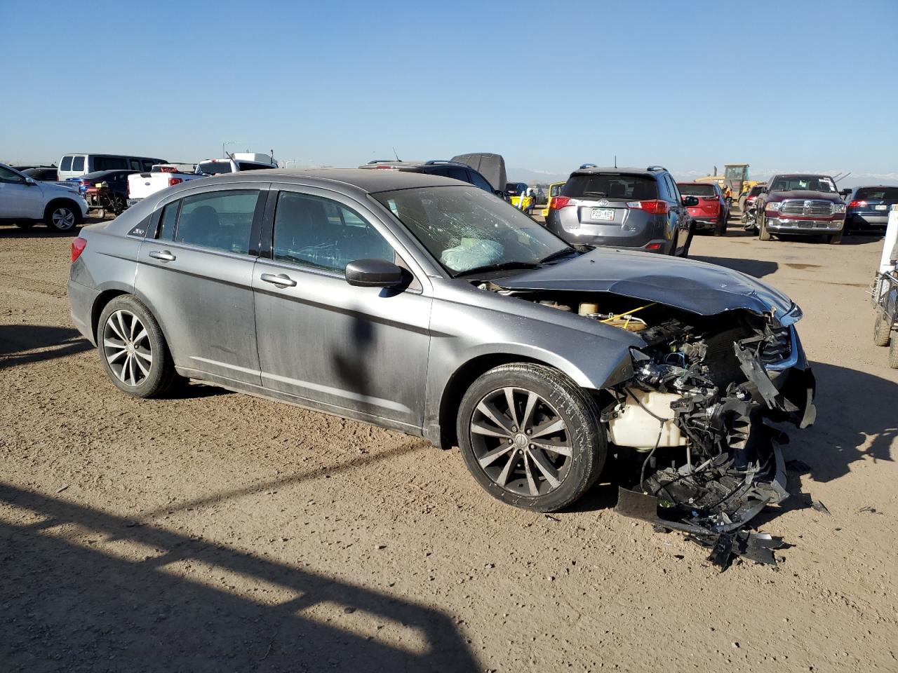 2013 Chrysler 200 - Image 4