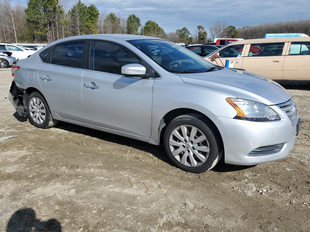 2015 Nissan Sentra - Image 4