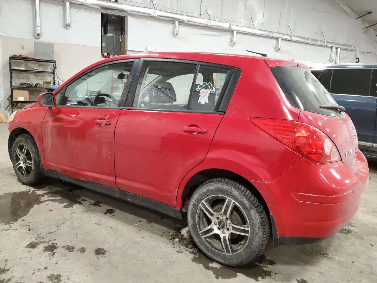 2012 Nissan Versa - Image 2