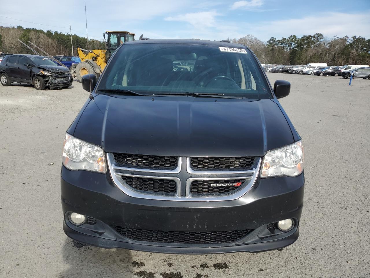 2019 Dodge Caravan - Image 5