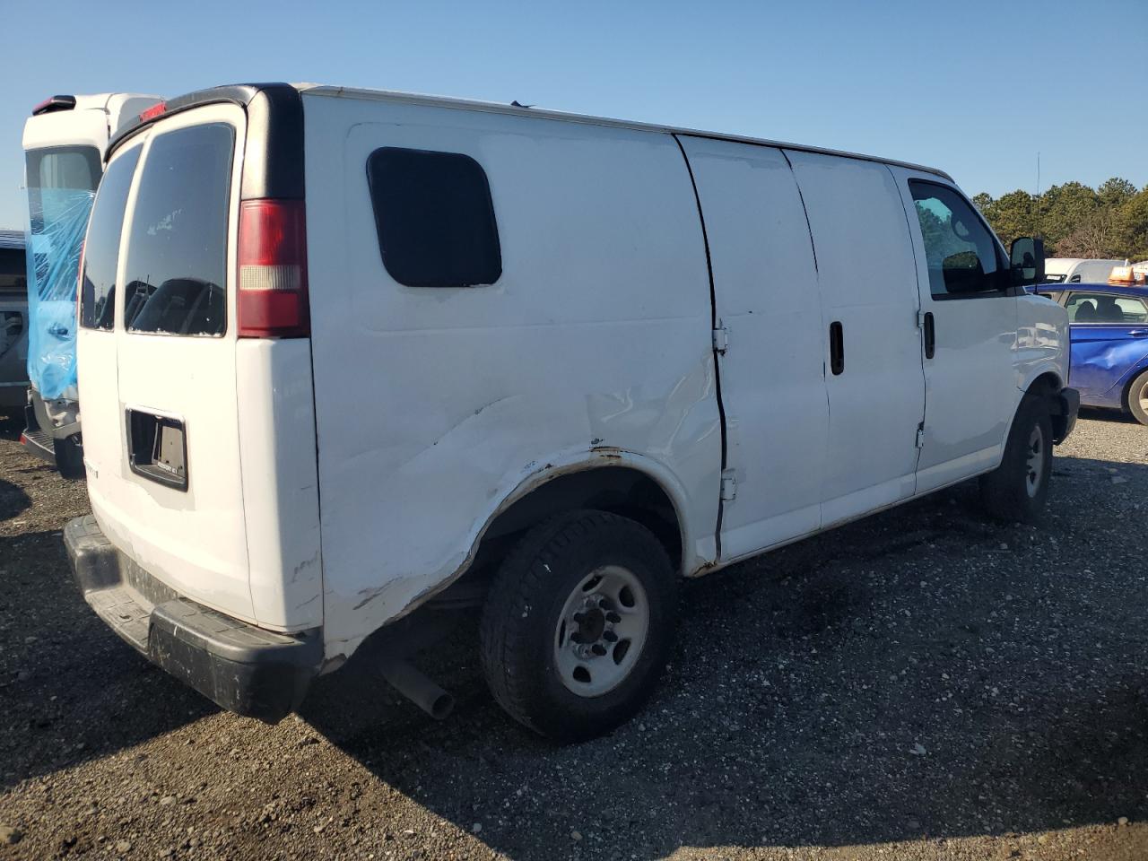 2008 Chevrolet Express - Image 3