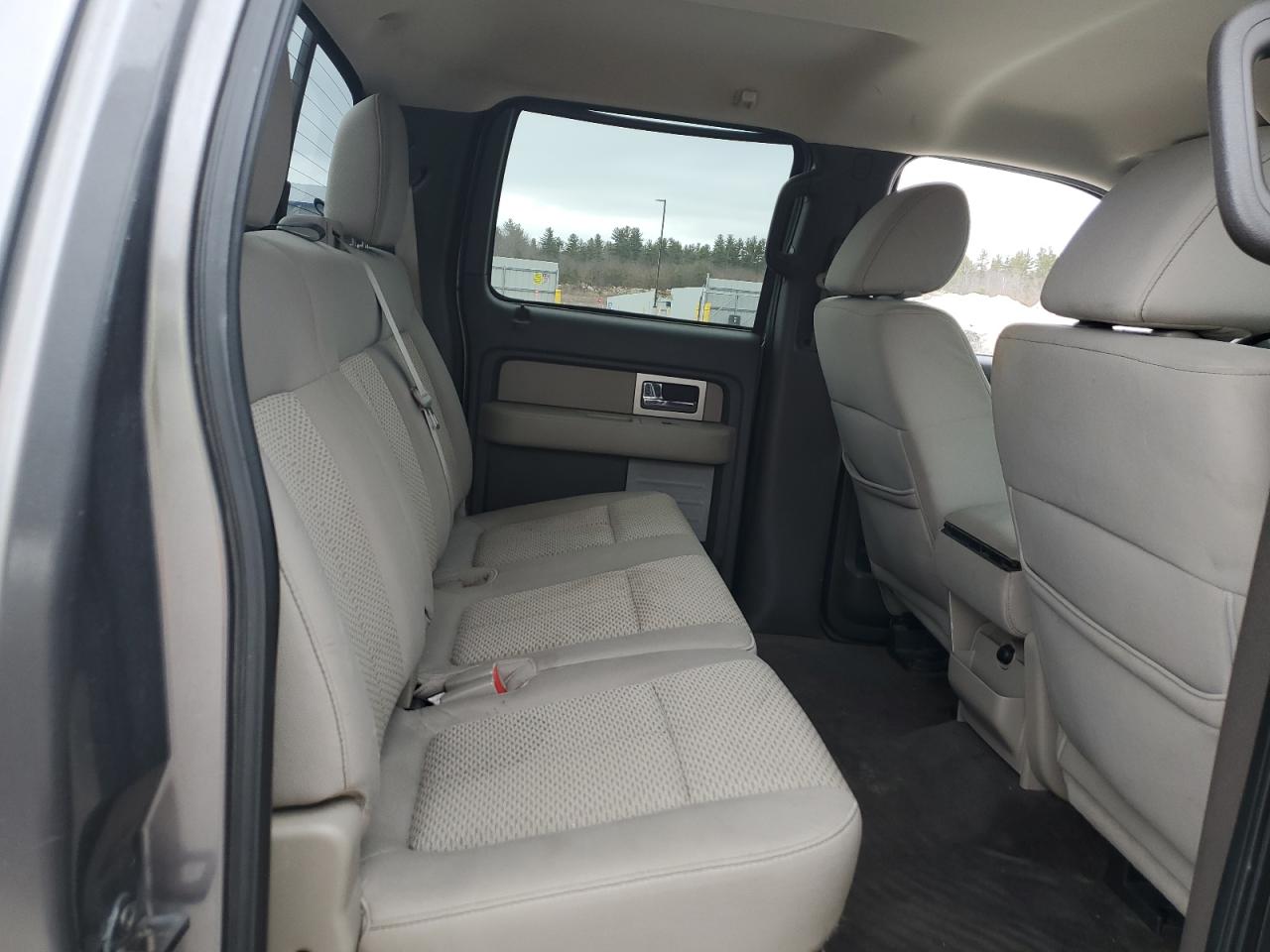 2010 Ford F-150 - Image 10