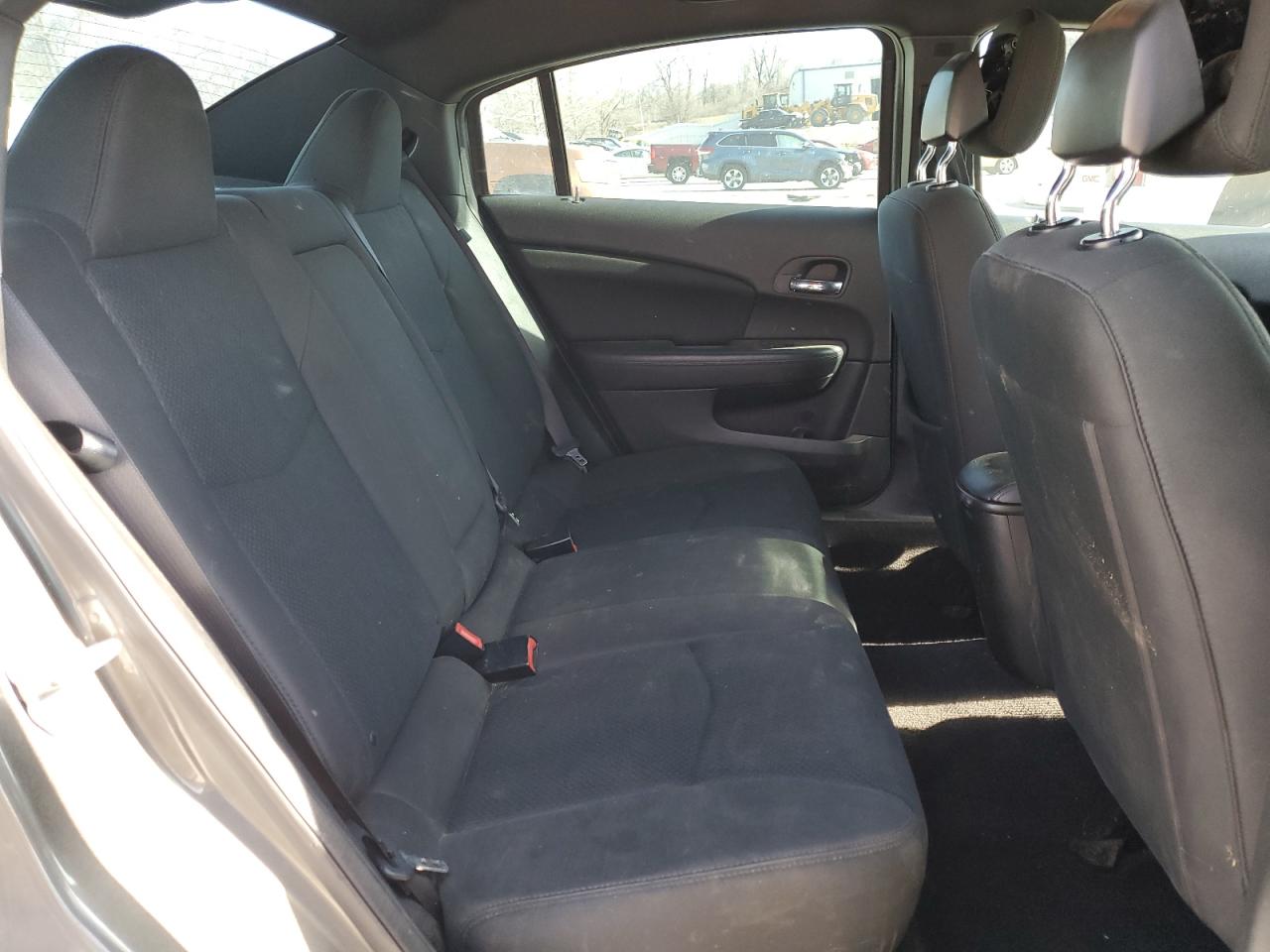 2012 Chrysler 200 - Image 10