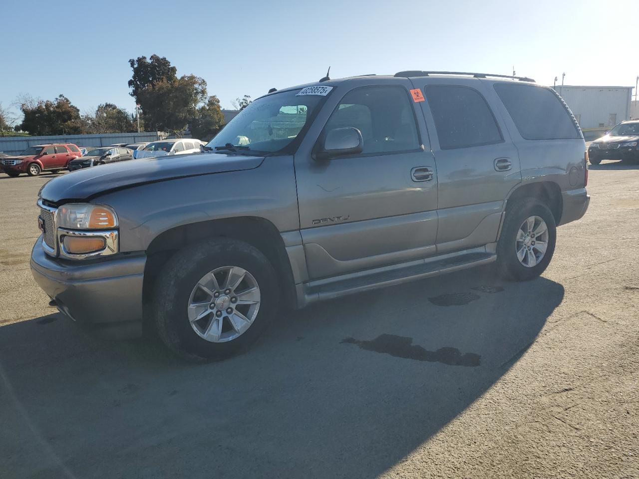 2005 GMC Yukon - Image 1