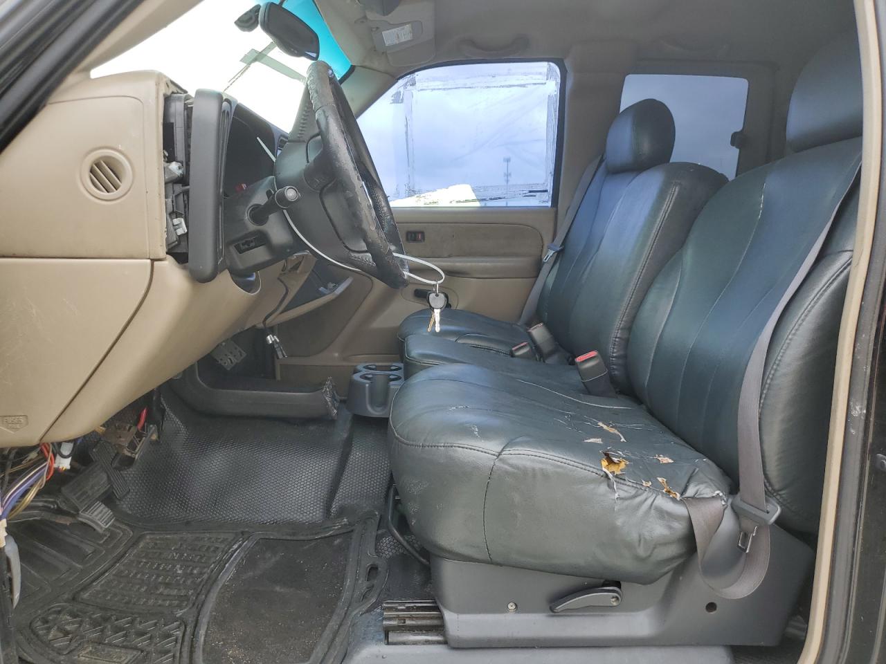 2001 GMC Sierra - Image 7