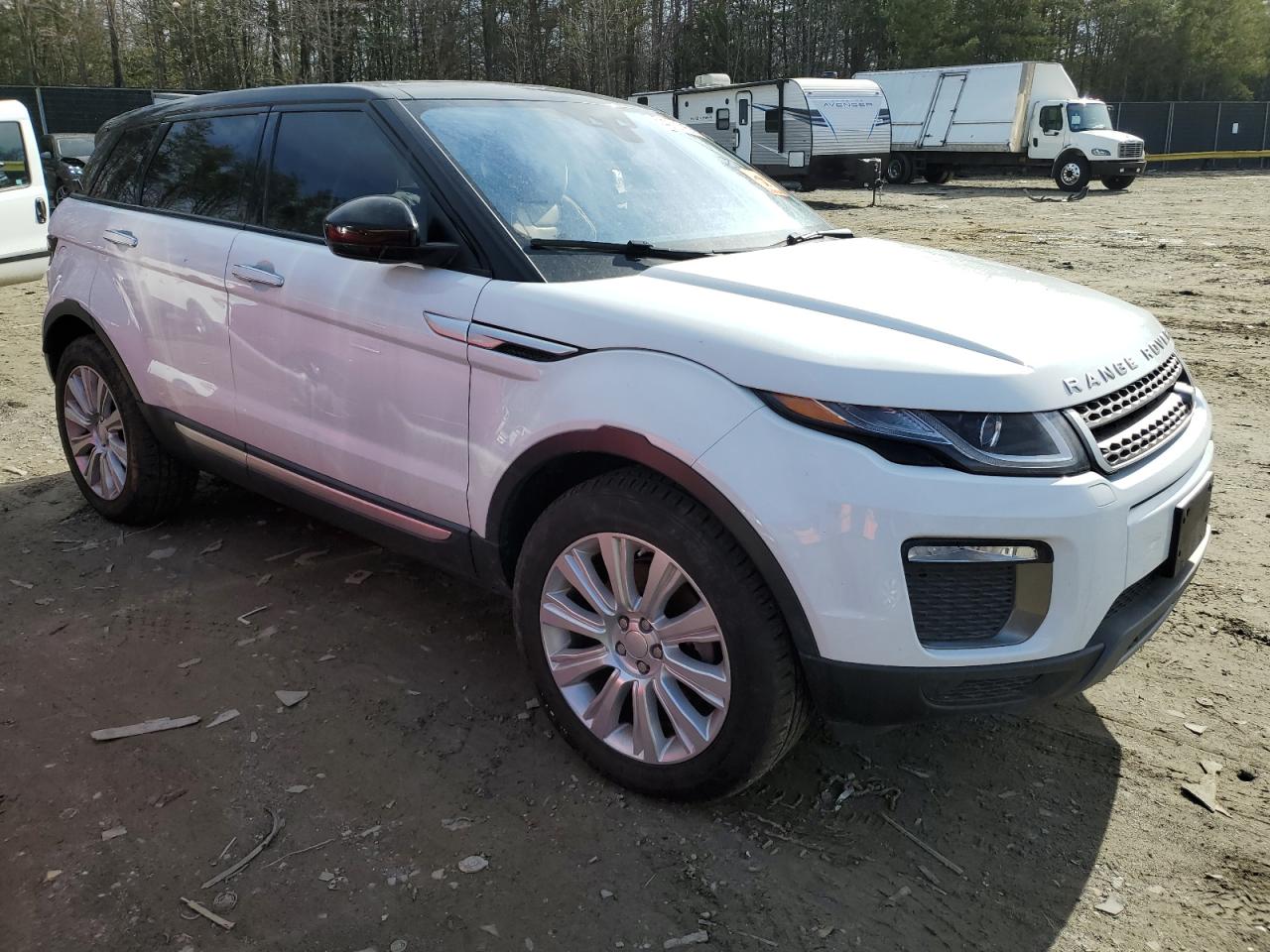 2017 Land Rover Range Rover - Image 4