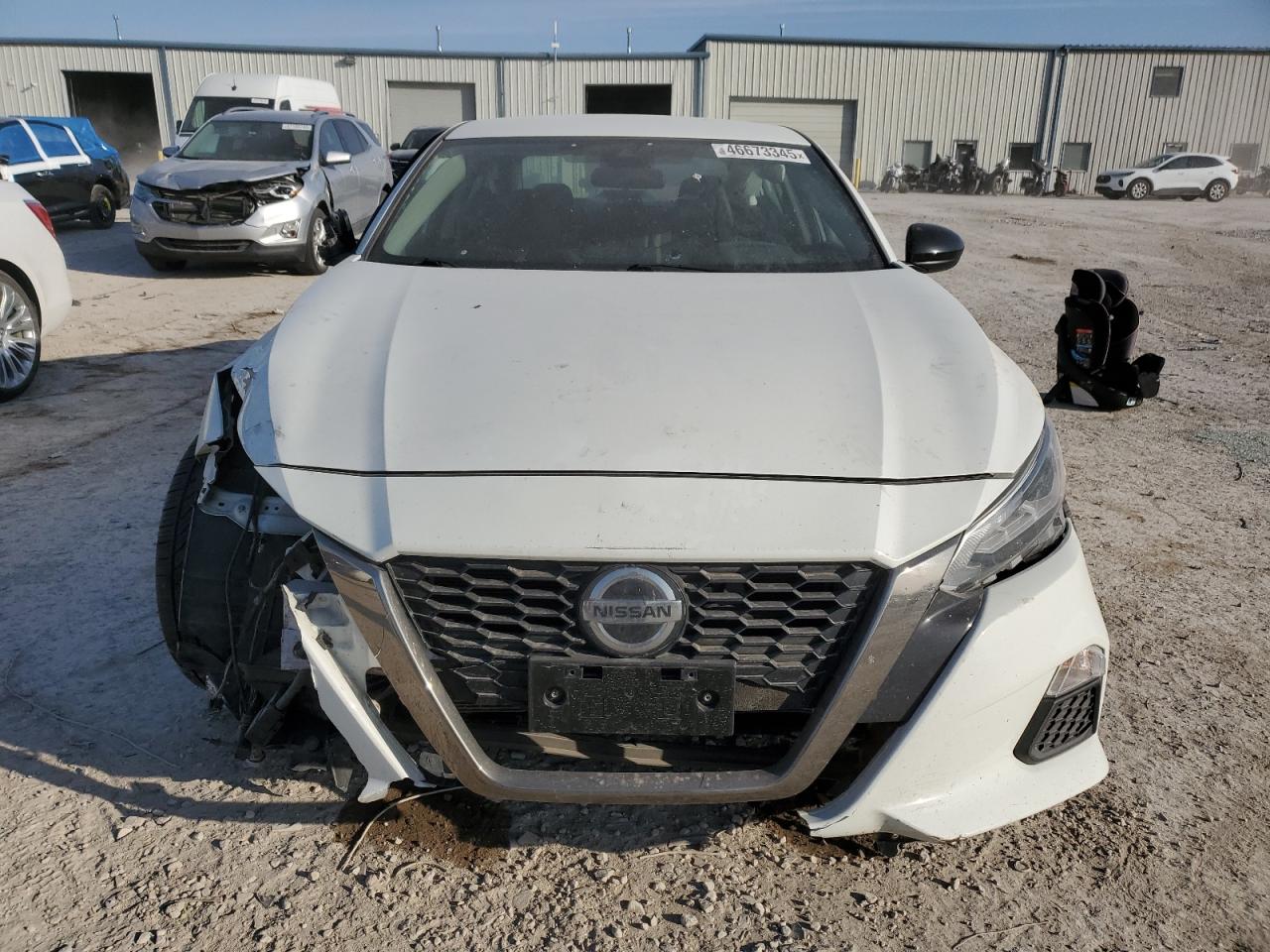 2022 Nissan Altima - Image 5