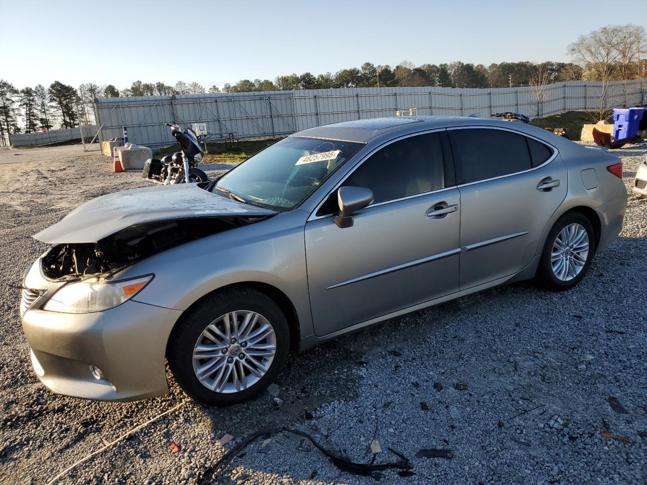 2015 Lexus ES - Image 1