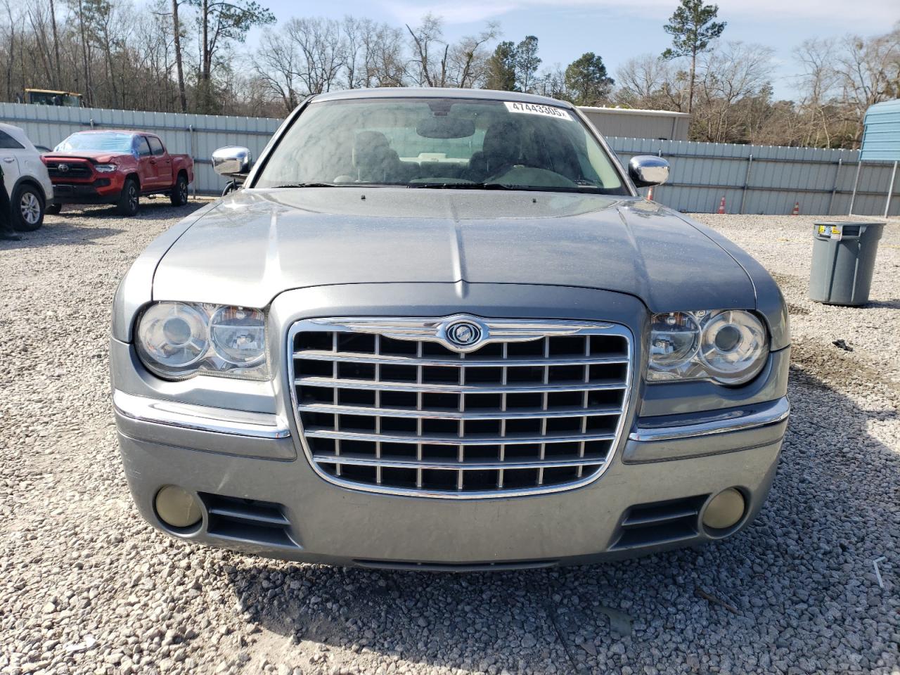 2006 Chrysler 300 - Image 5