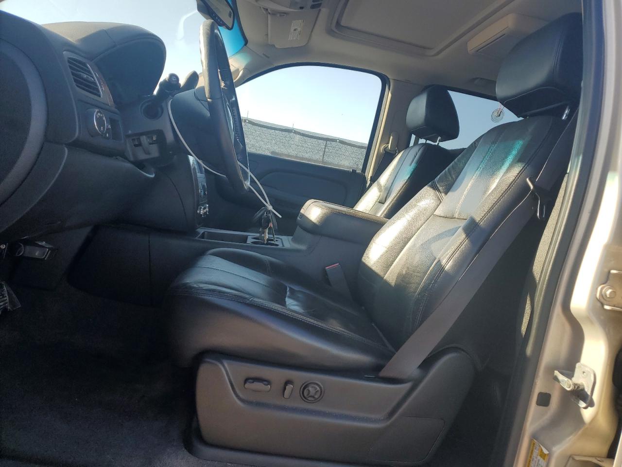 2007 Chevrolet Tahoe - Image 7