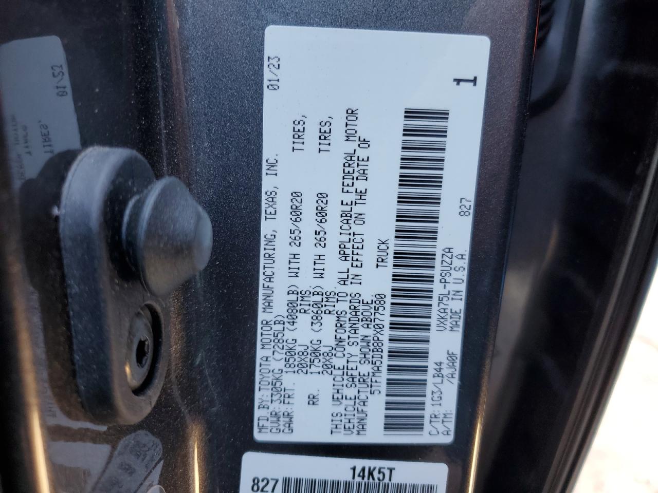 2023 Toyota Tundra - Image 15