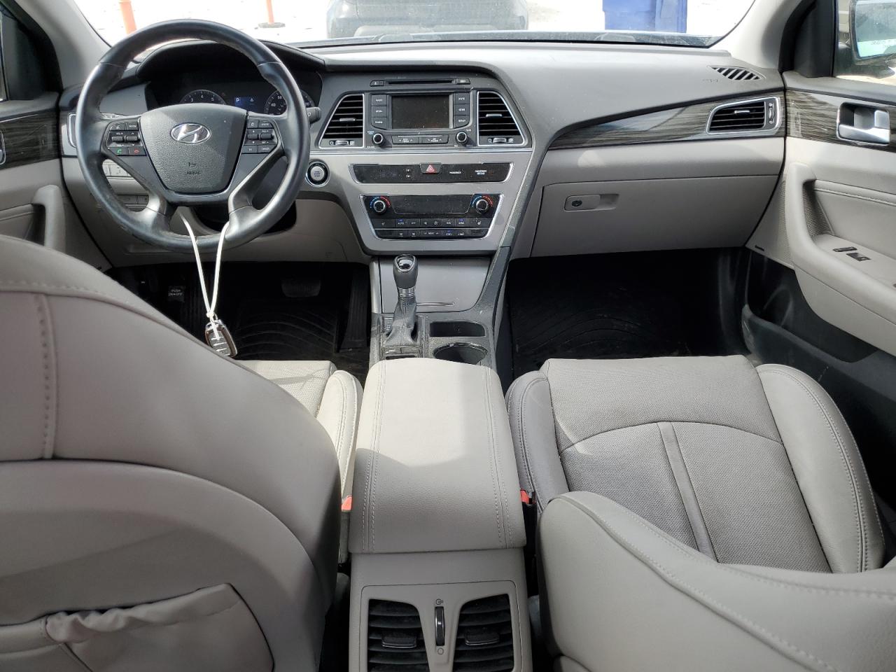 2015 Hyundai Sonata - Image 8