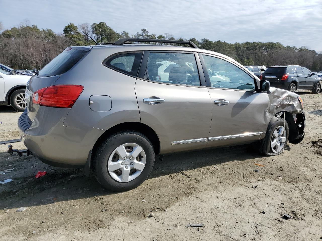 2014 Nissan Rogue - Image 3