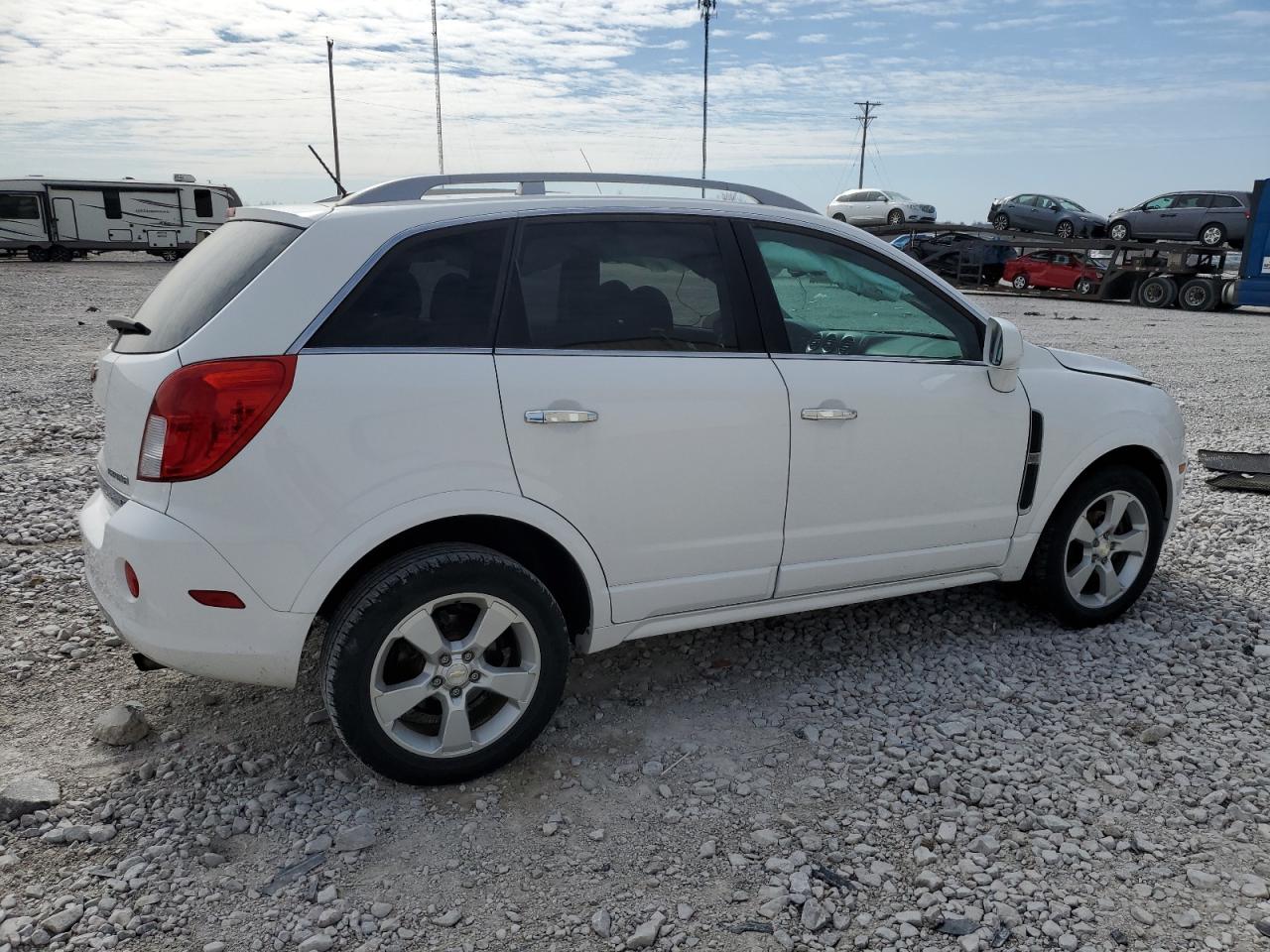 2014 Chevrolet Captiva - Image 3