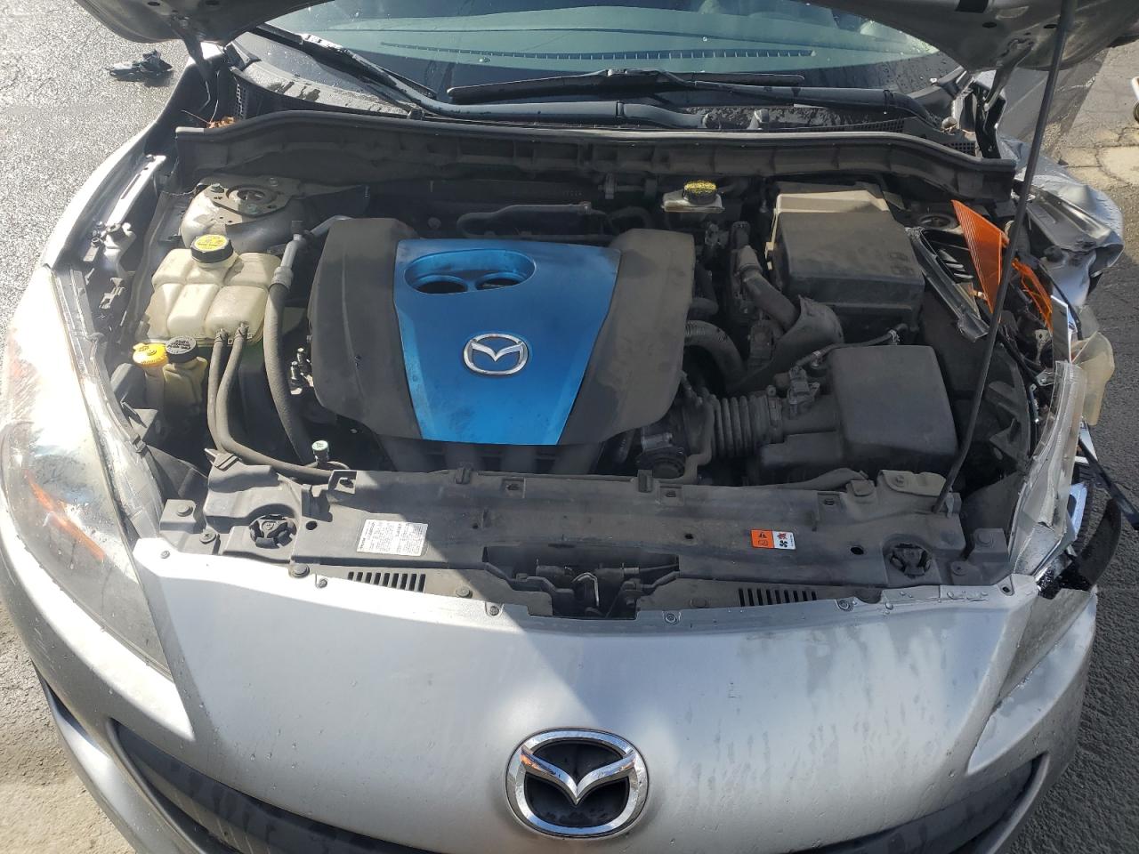 2013 Mazda 3 - Image 13
