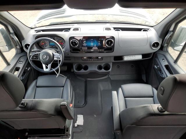  MERCEDES-BENZ SPRINTER 2019 Srebrny