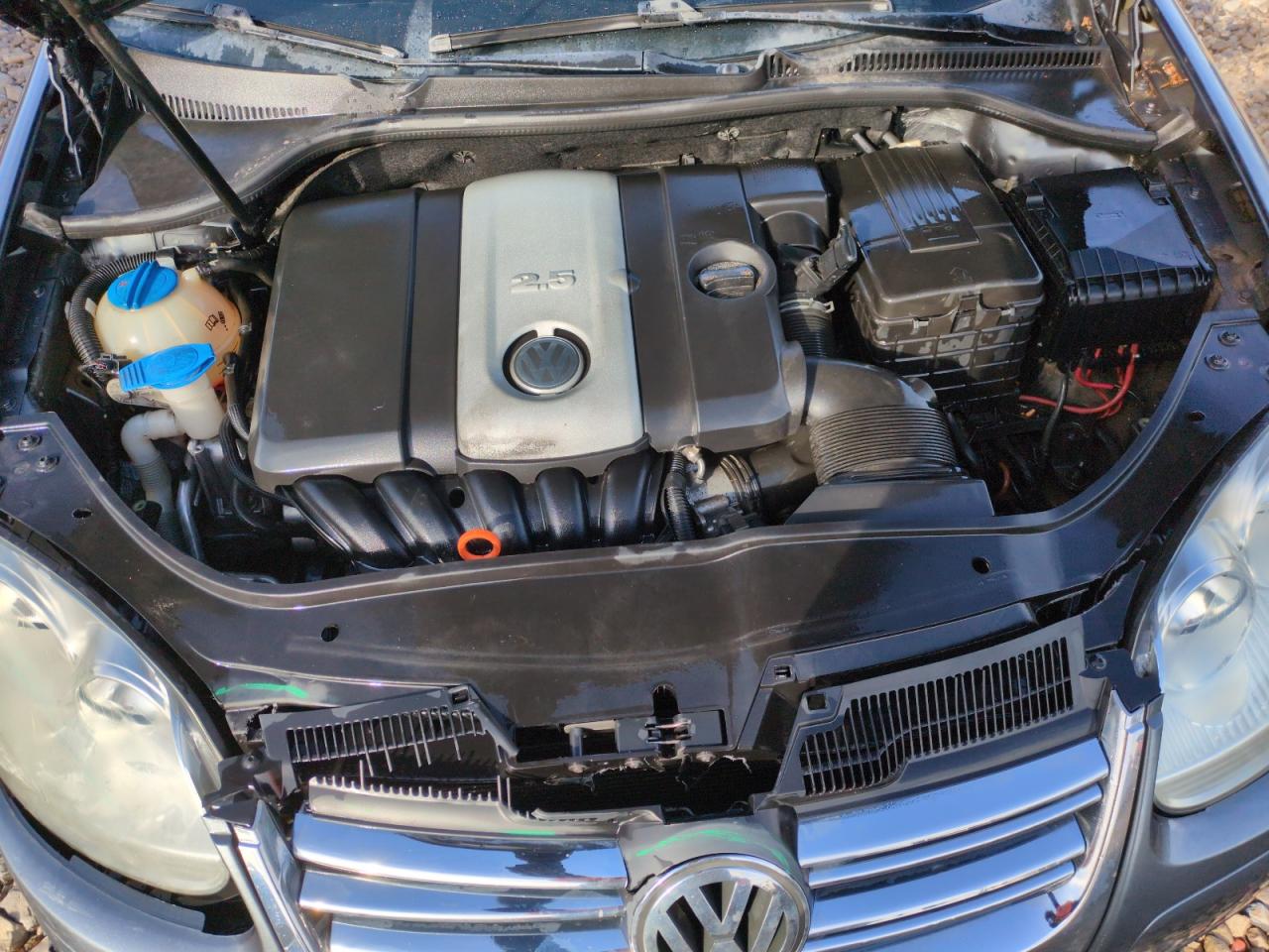 2008 Volkswagen Jetta - Image 11