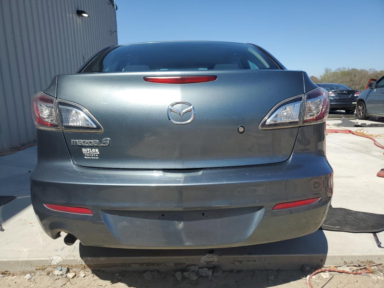 2013 Mazda 3 - Image 6