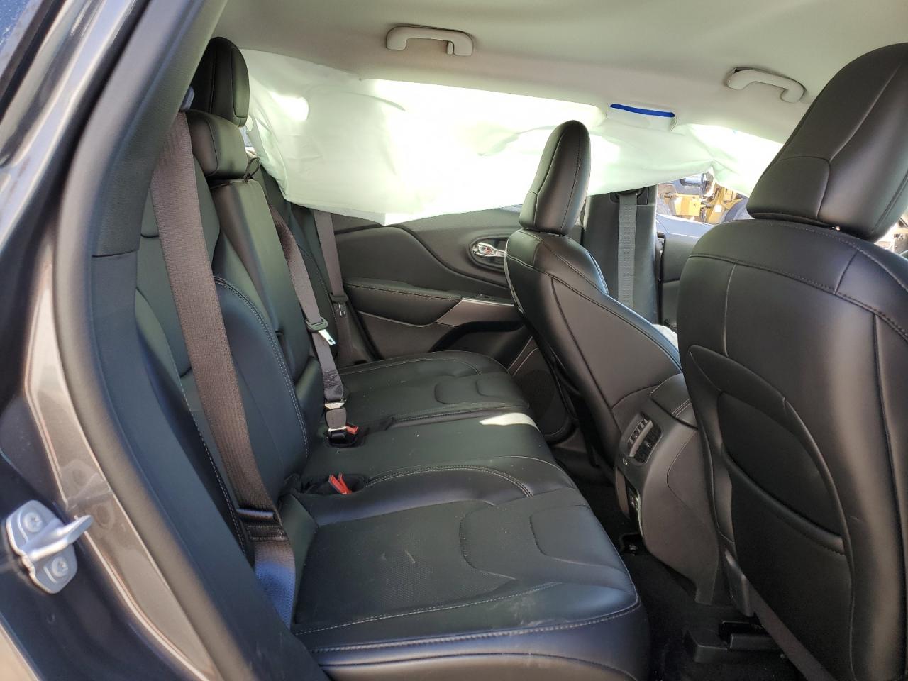 2021 Jeep Grand Cherokee - Image 11