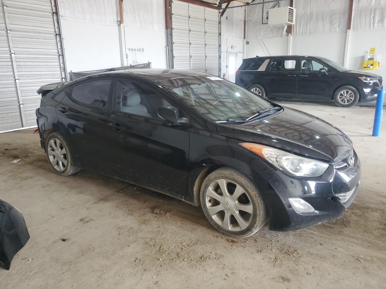 2012 Hyundai Elantra - Image 4