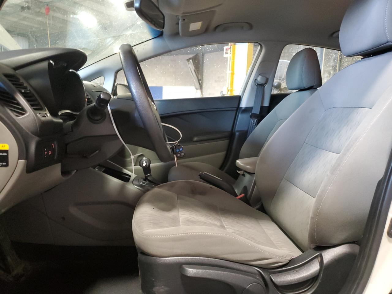 2014 Kia Forte - Image 7