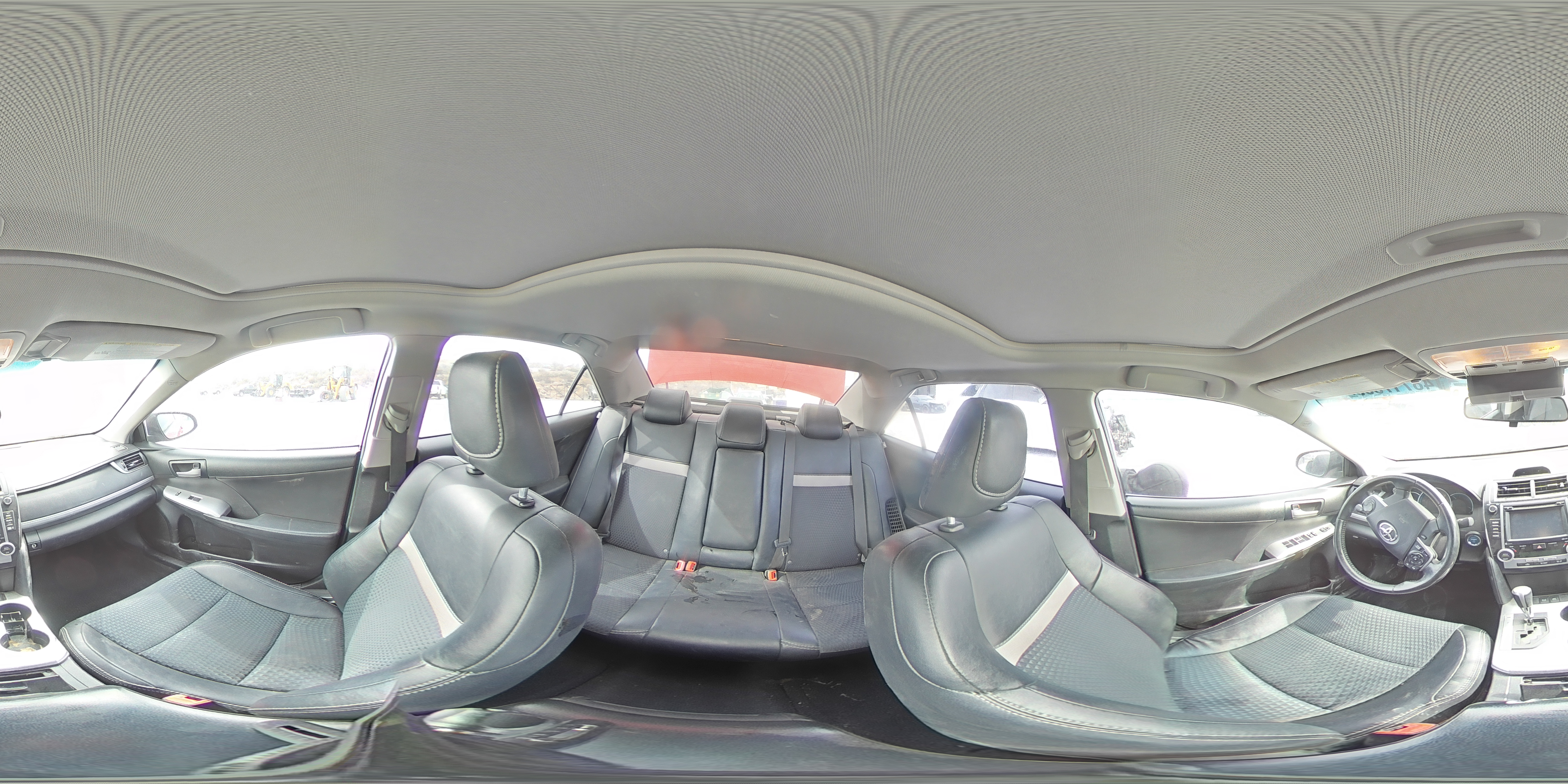 2014 Toyota Camry - Image 13