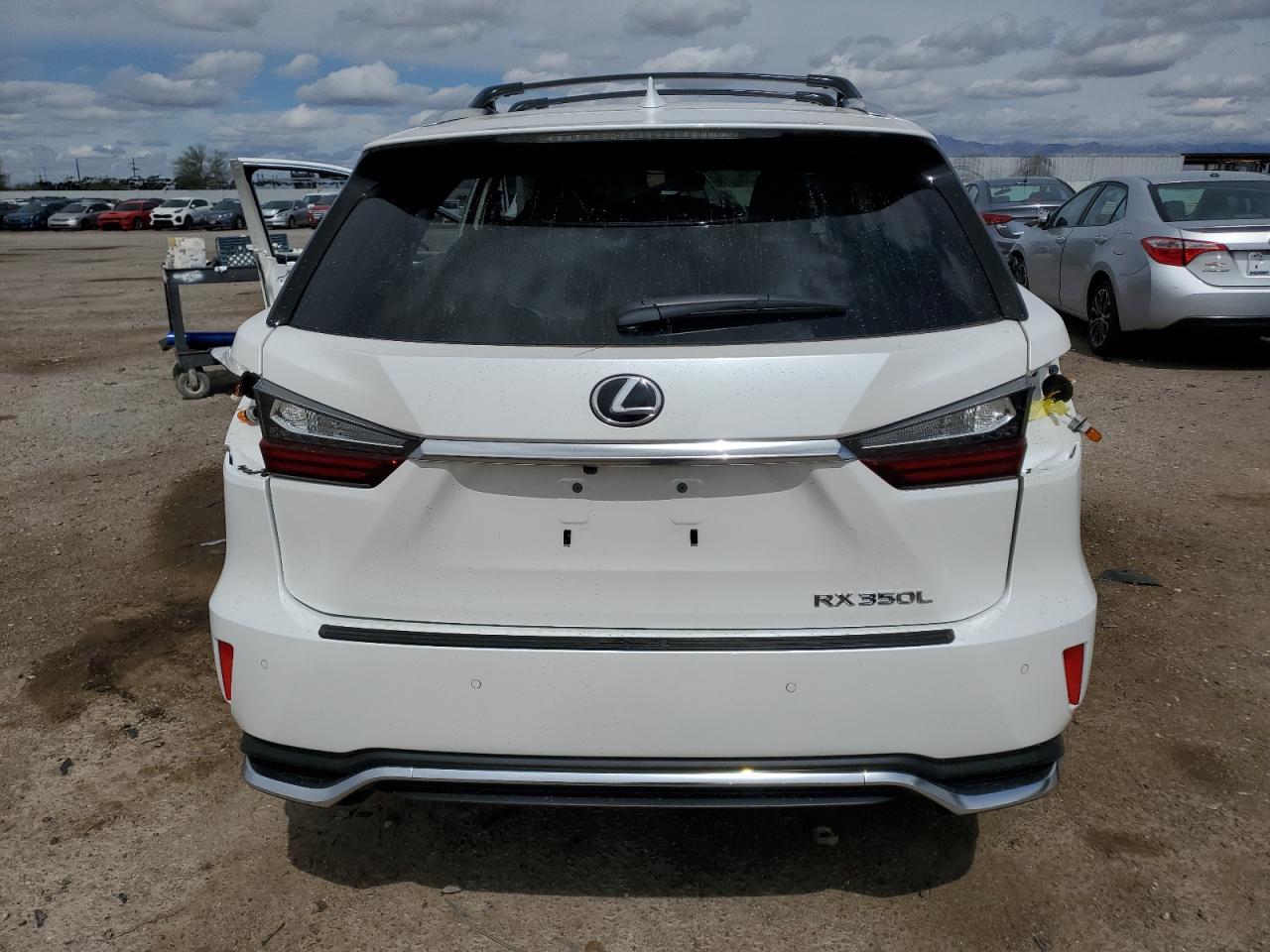 2022 Lexus RX - Image 6