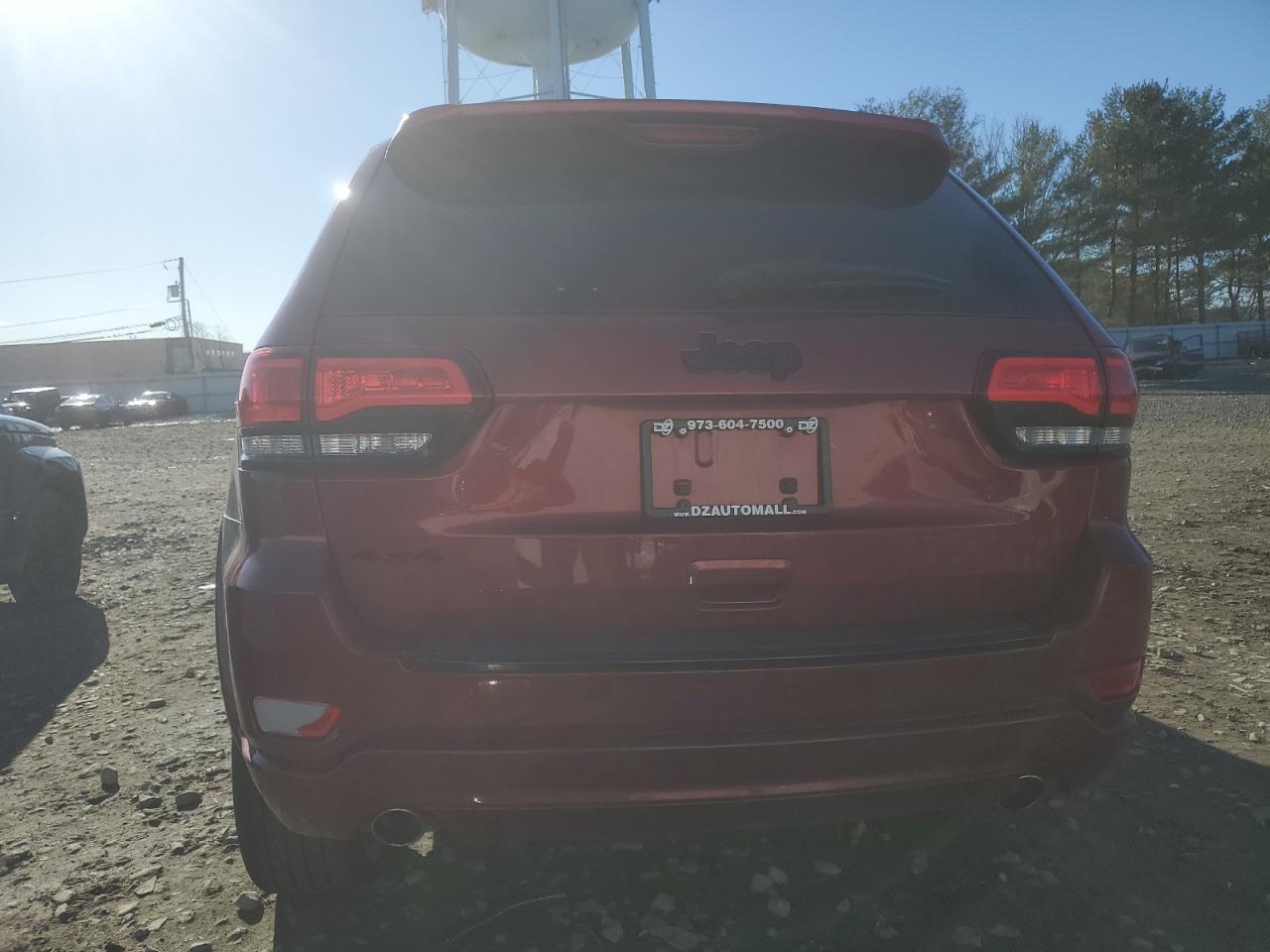 2015 Jeep Grand Cherokee - Image 6