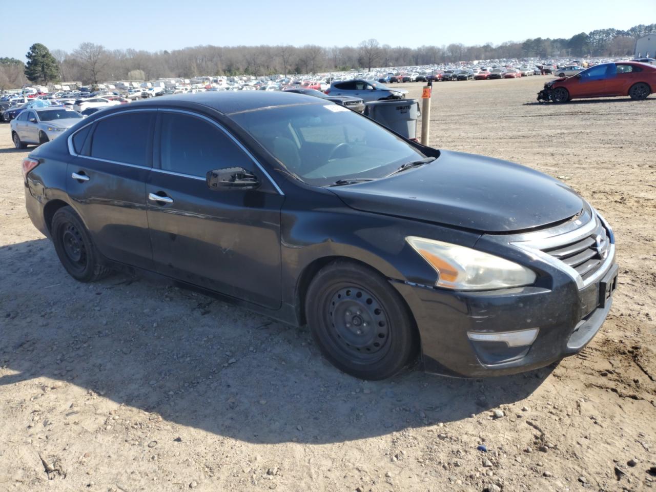 2015 Nissan Altima - Image 4