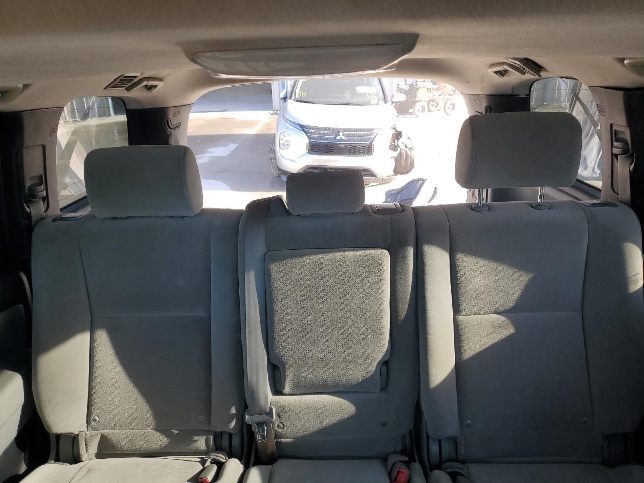 2011 Toyota Sequoia - Image 10