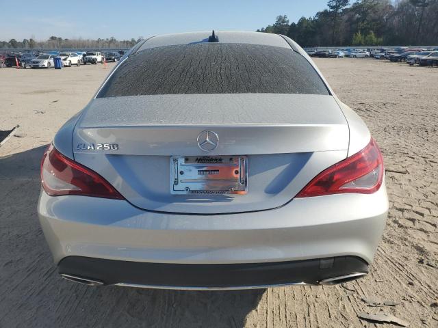  MERCEDES-BENZ CLA-CLASS 2018 Srebrny