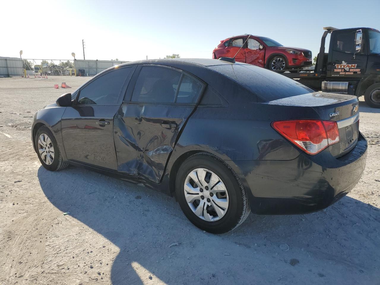 2016 Chevrolet Cruze - Image 2