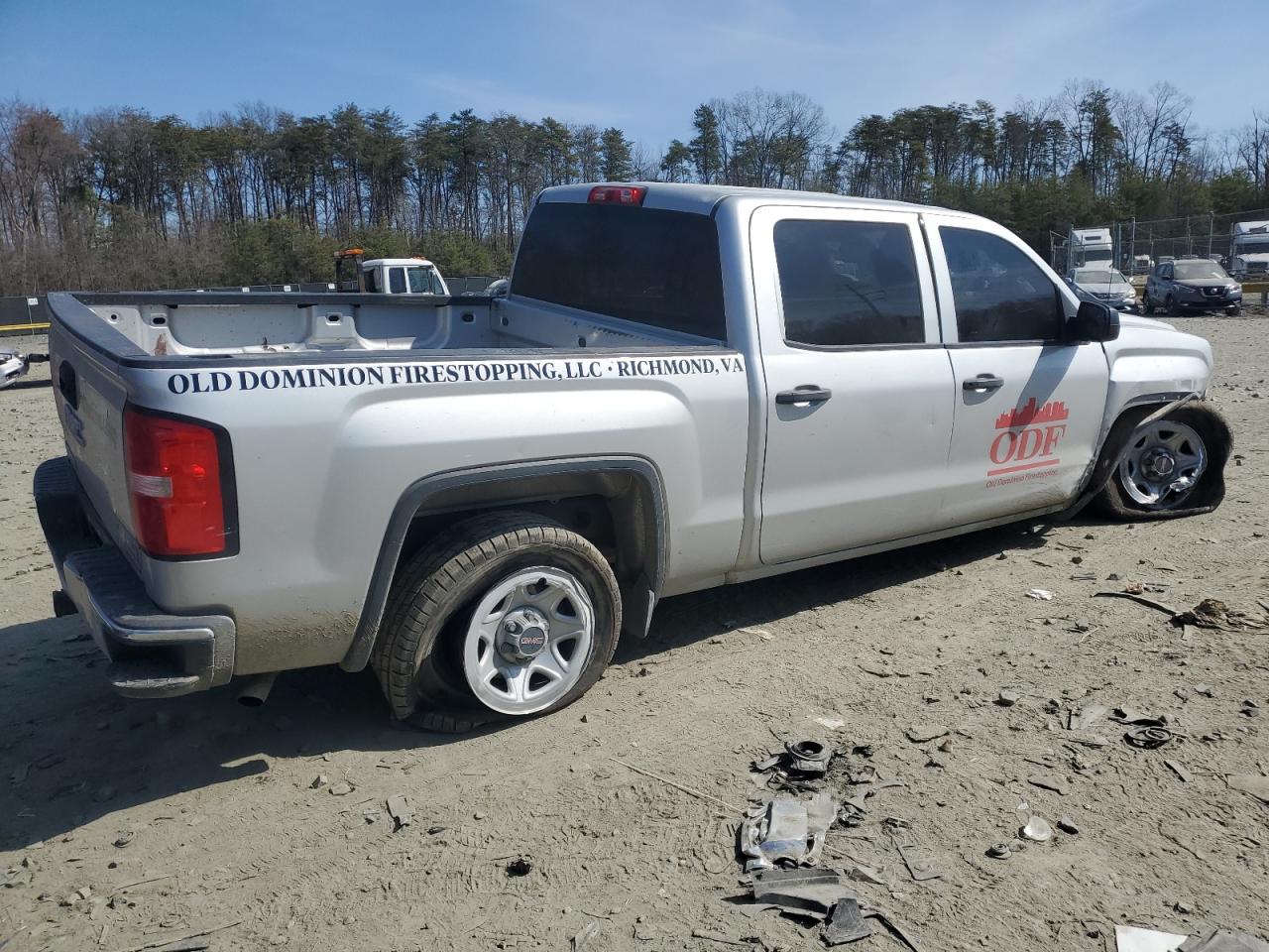 2016 GMC Sierra - Image 3