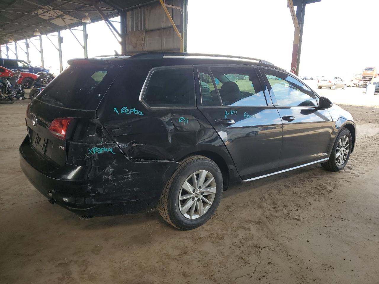 2016 Volkswagen Golf - Image 3
