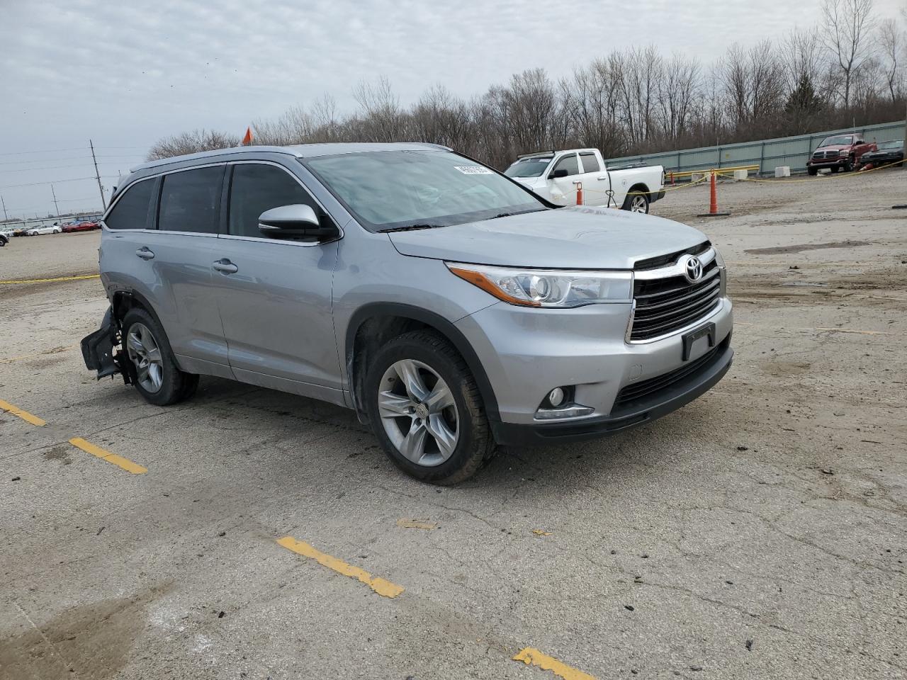 2014 Toyota Highlander - Image 4