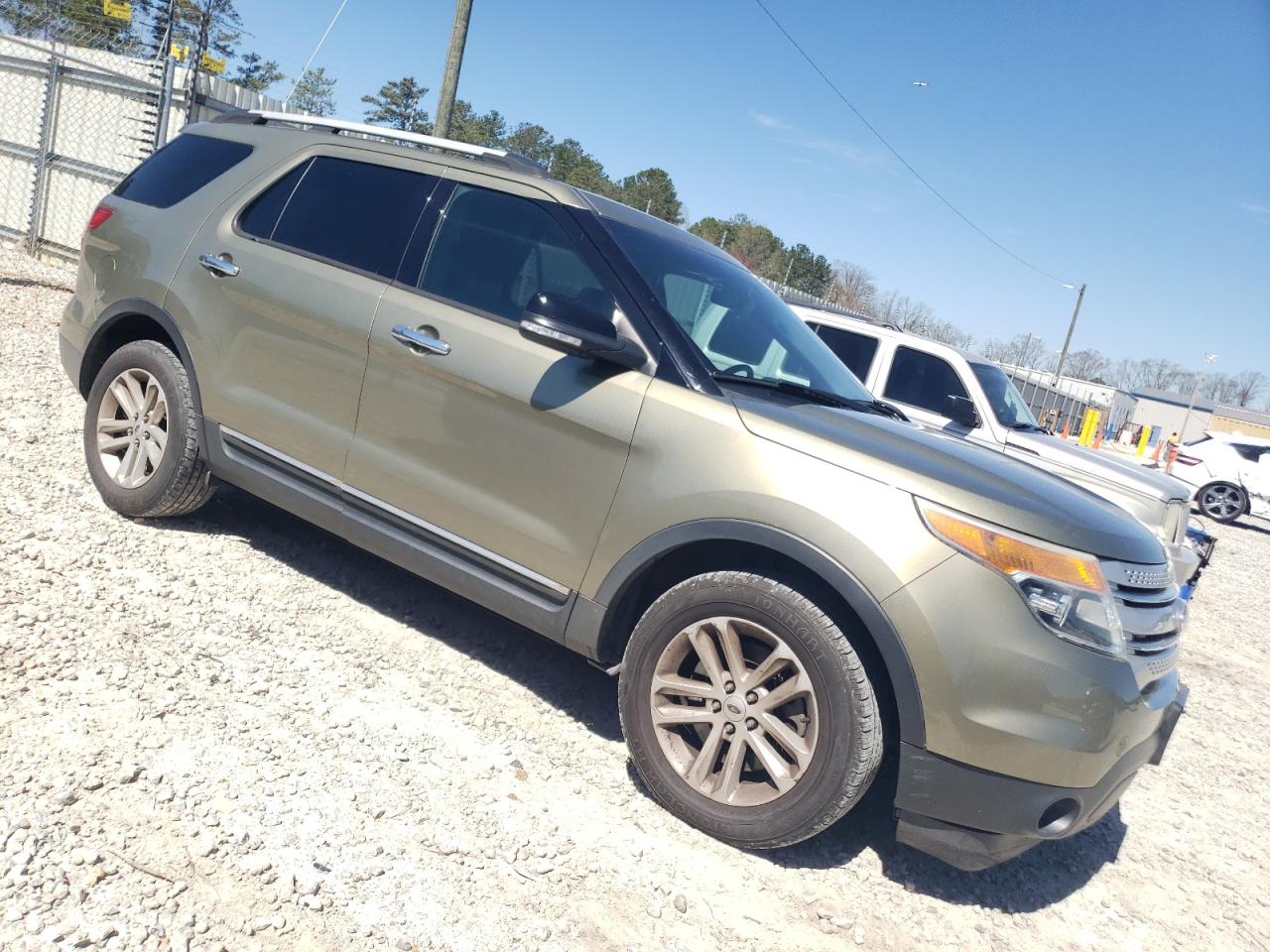 2013 Ford Explorer - Image 4