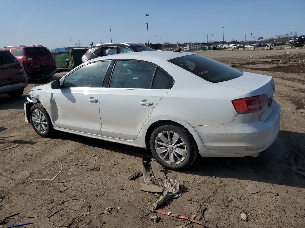 2015 Volkswagen Jetta - Image 2