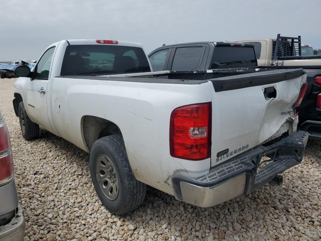 2013 Chevrolet Silverado - Image 2