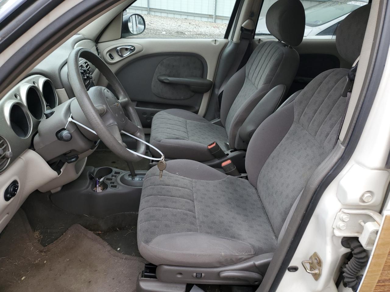 2002 Chrysler PT Cruiser - Image 7