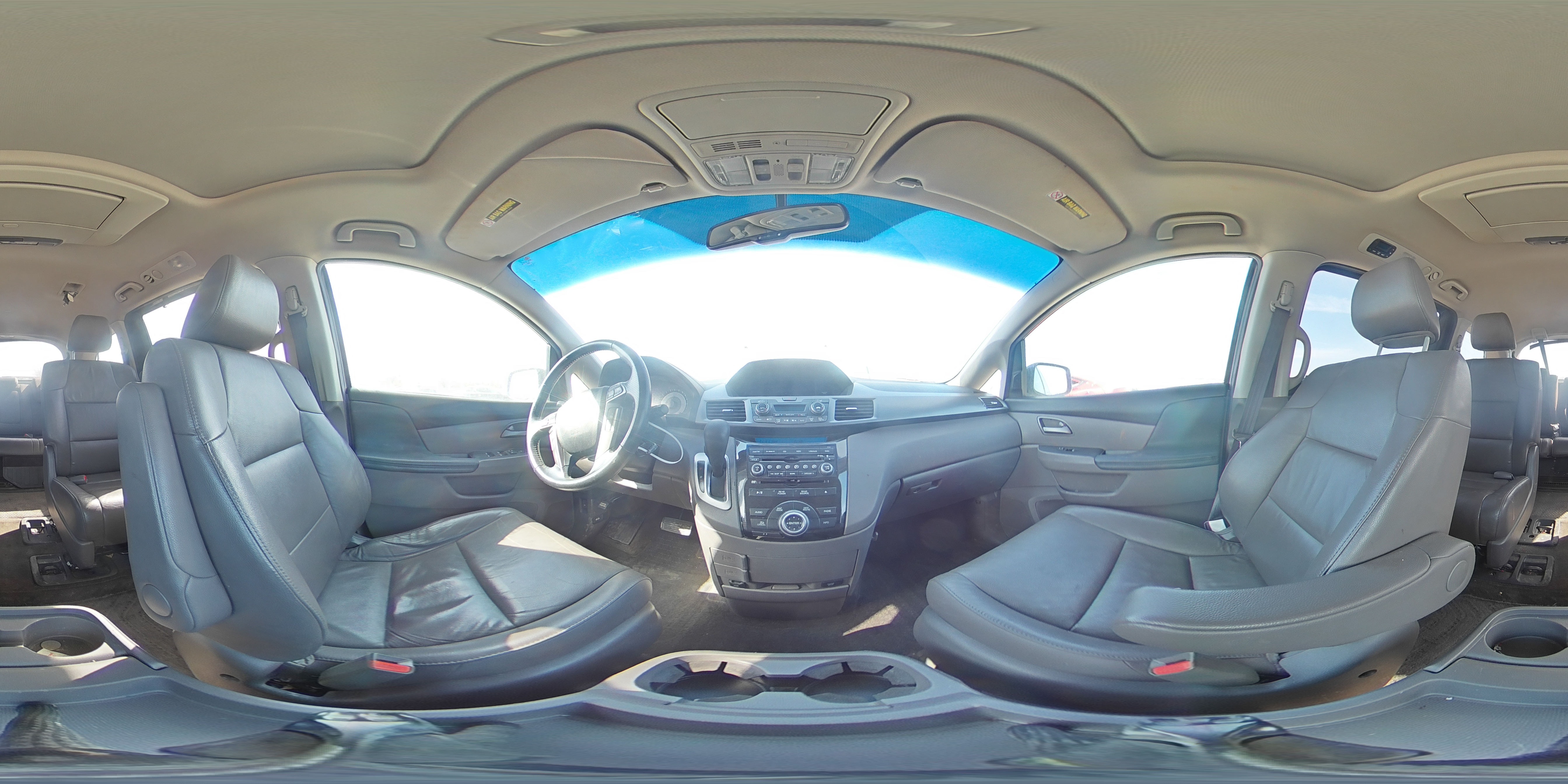 2012 Honda Odyssey - Image 13