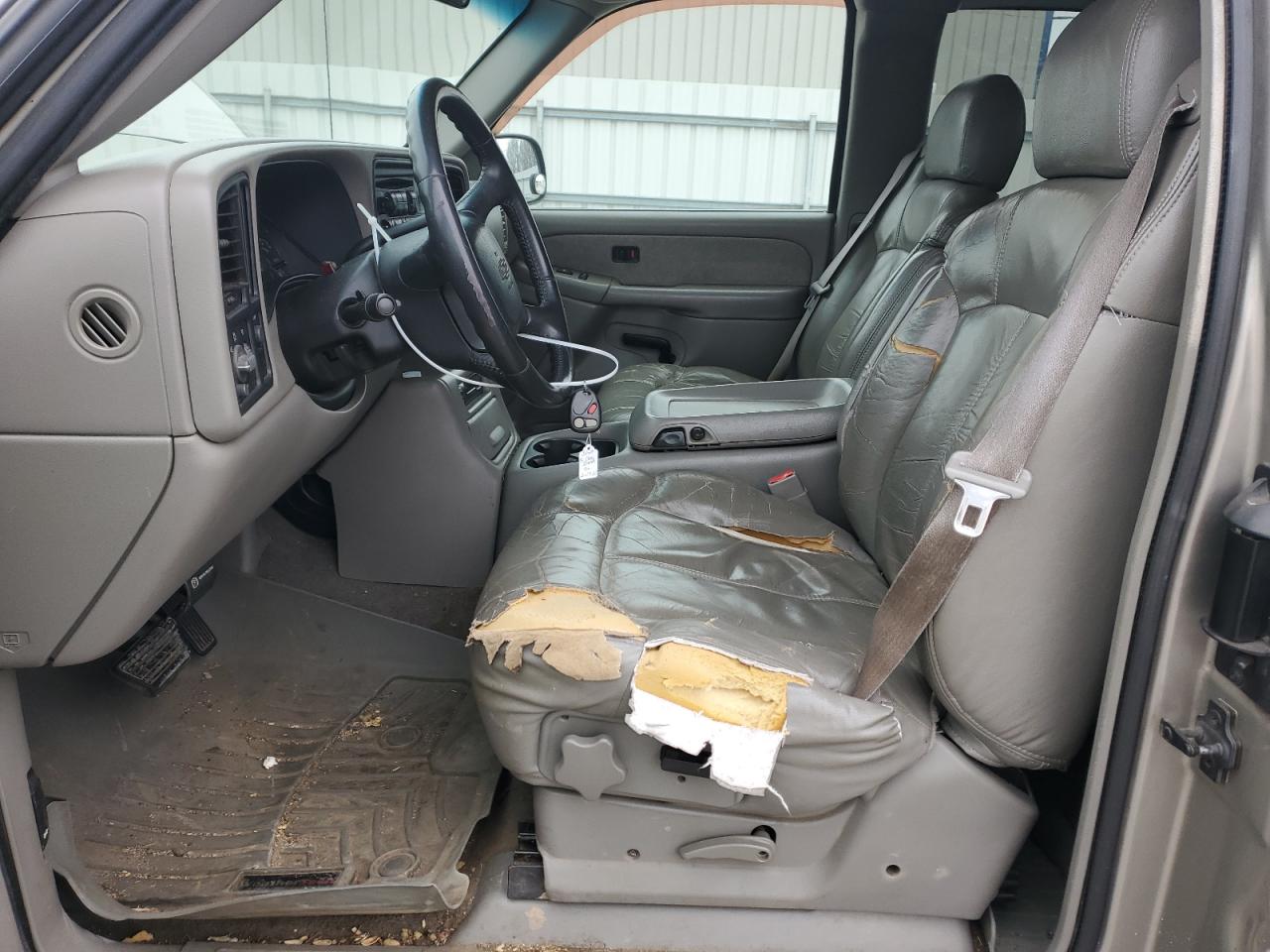 2002 Chevrolet Silverado - Image 7