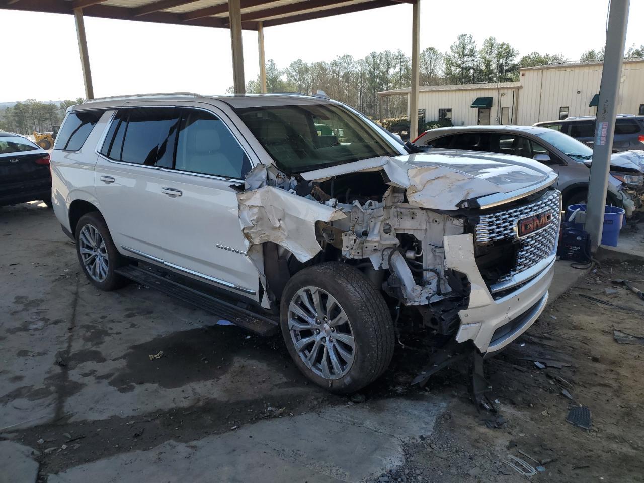 2021 GMC Yukon - Image 4