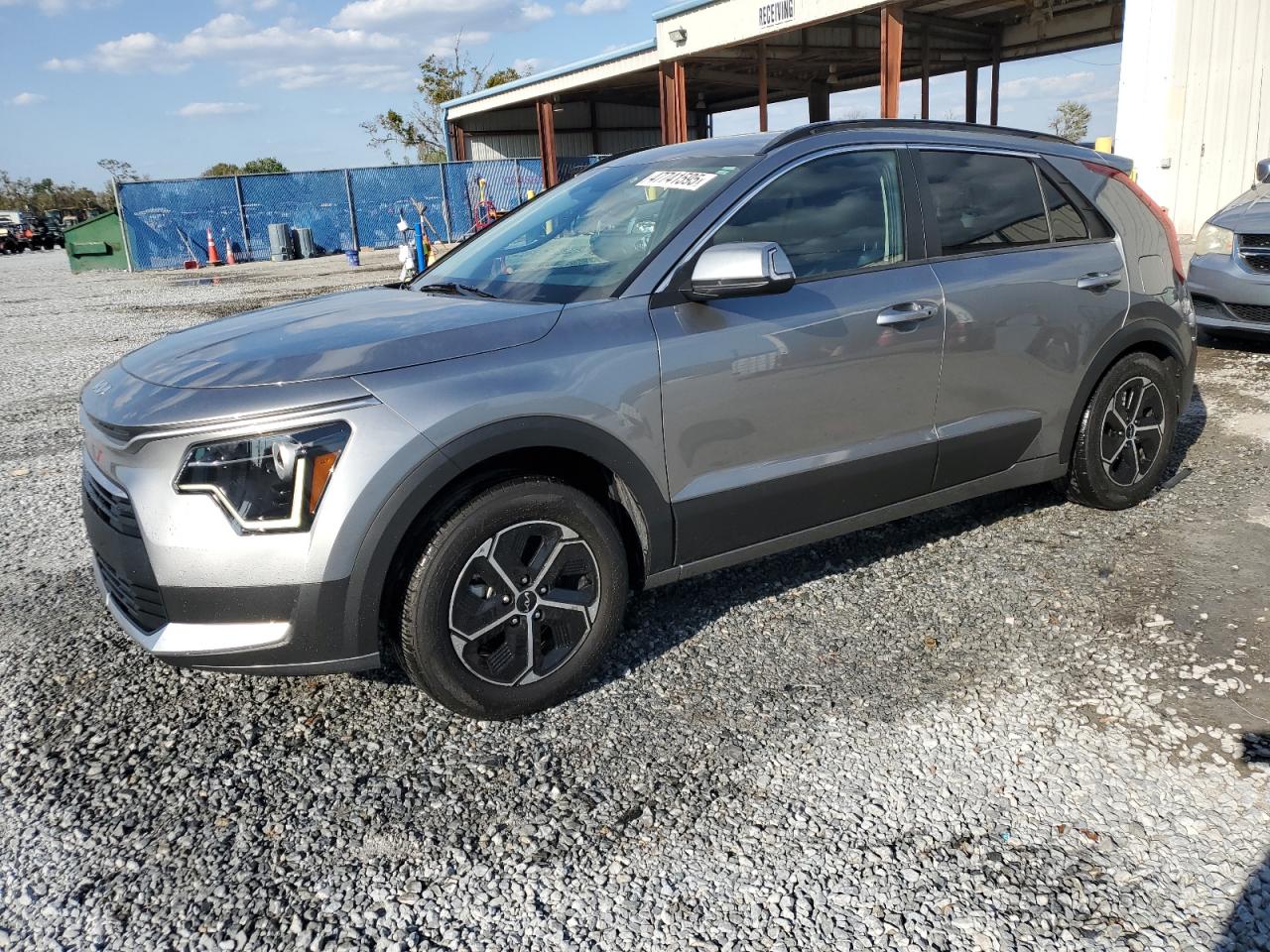 2023 Kia Niro - Image 1
