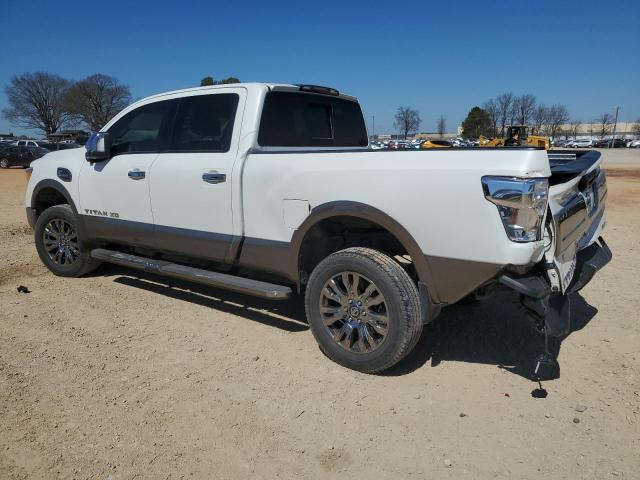 Pickups NISSAN TITAN 2016 Biały