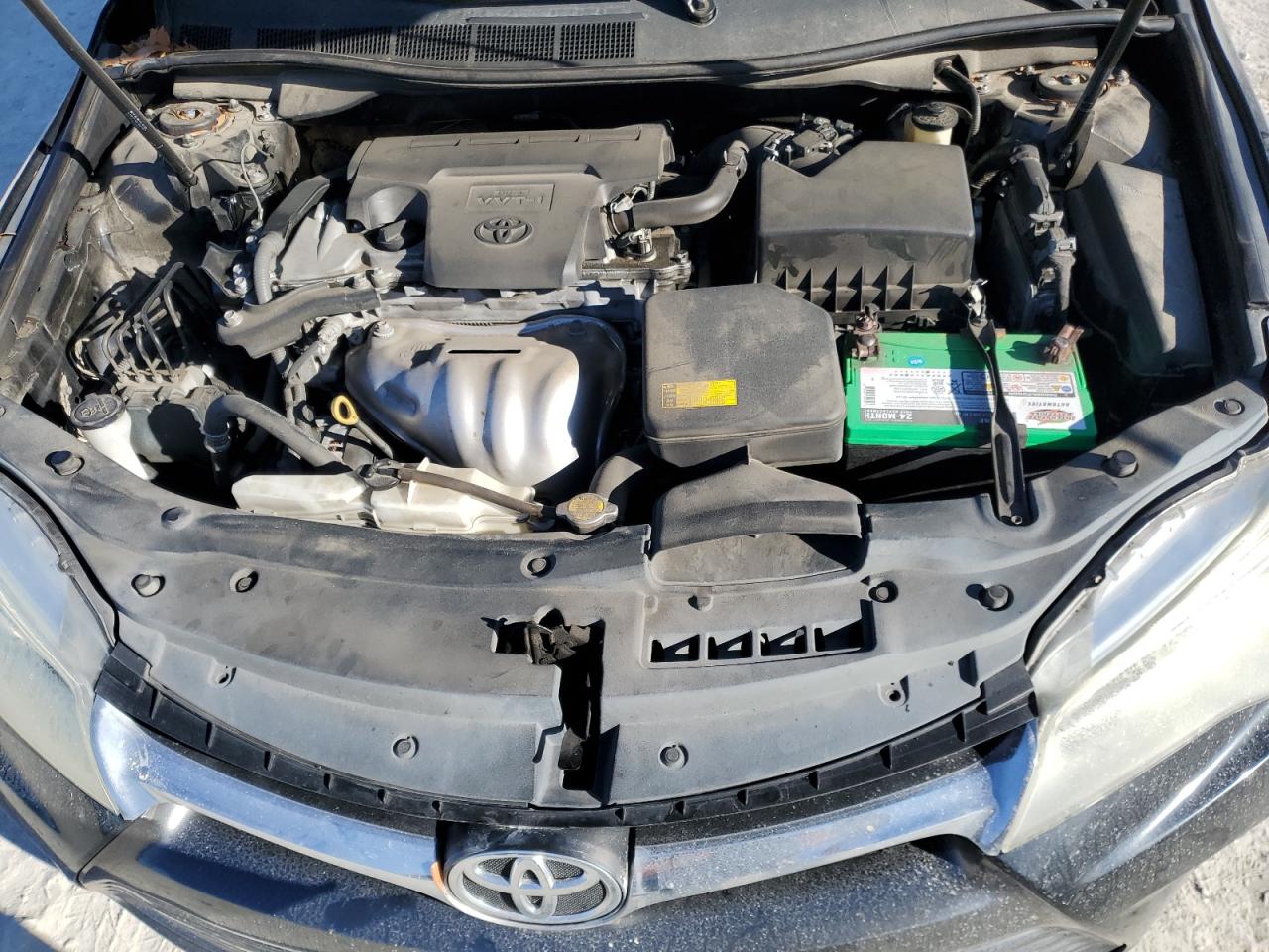 2015 Toyota Camry - Image 11